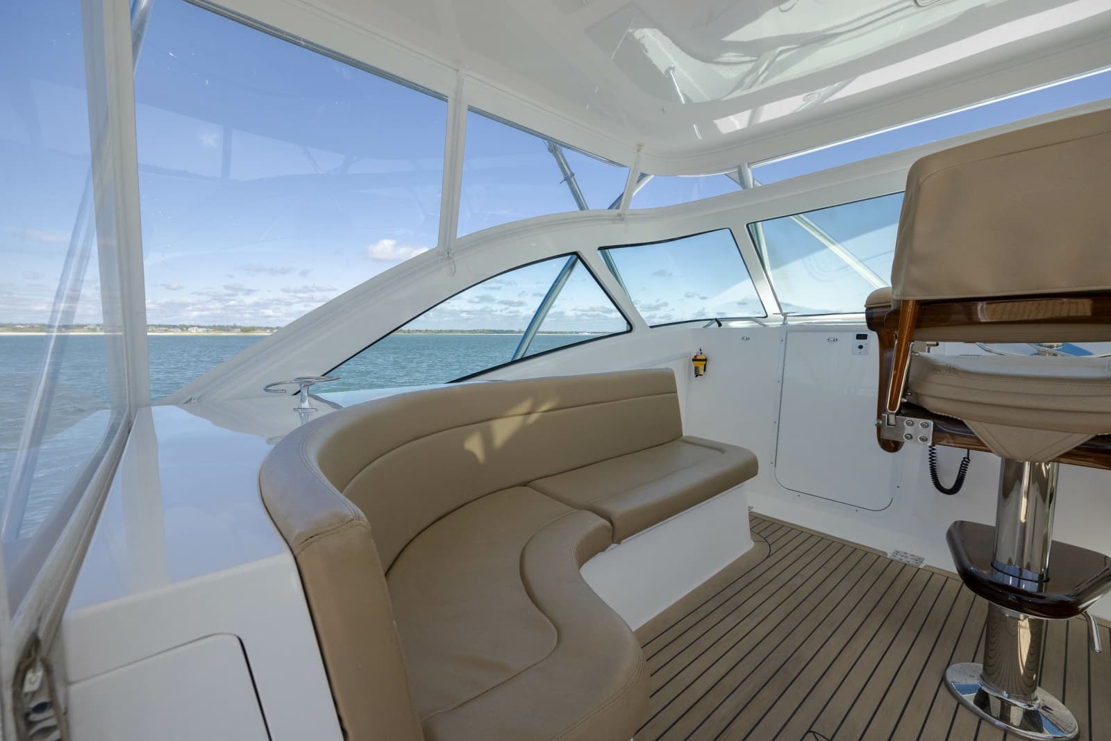 2019 Albemarle 410 Express Fisherman