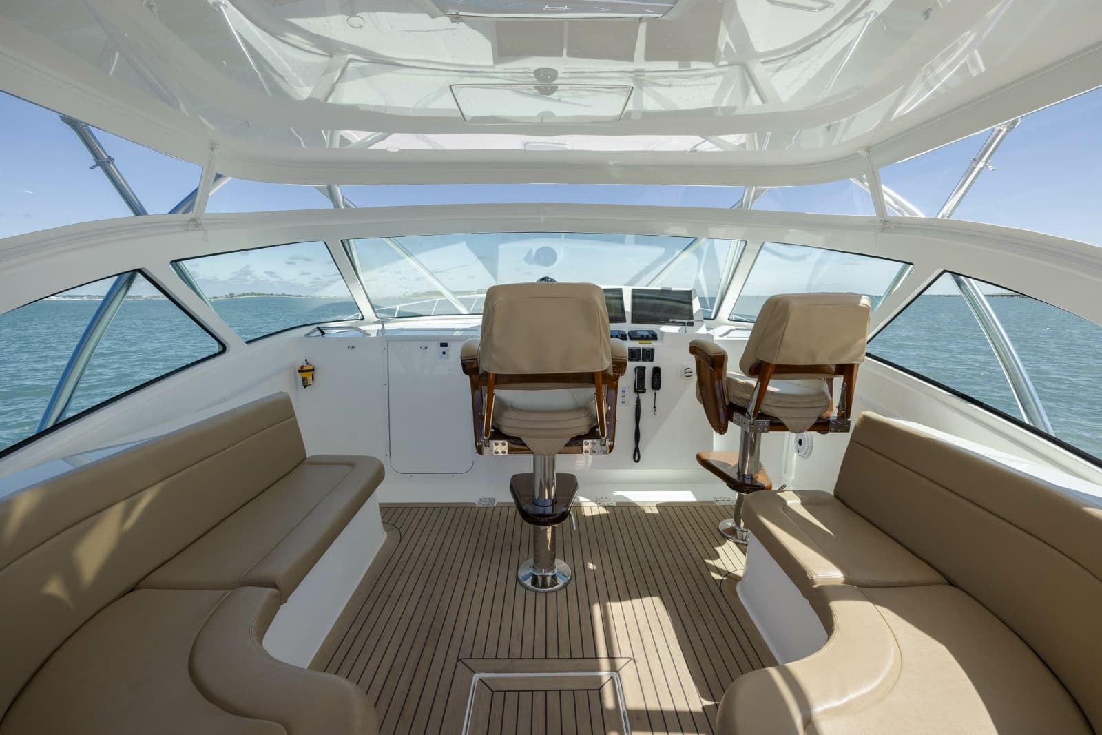 2019 Albemarle 410 Express Fisherman