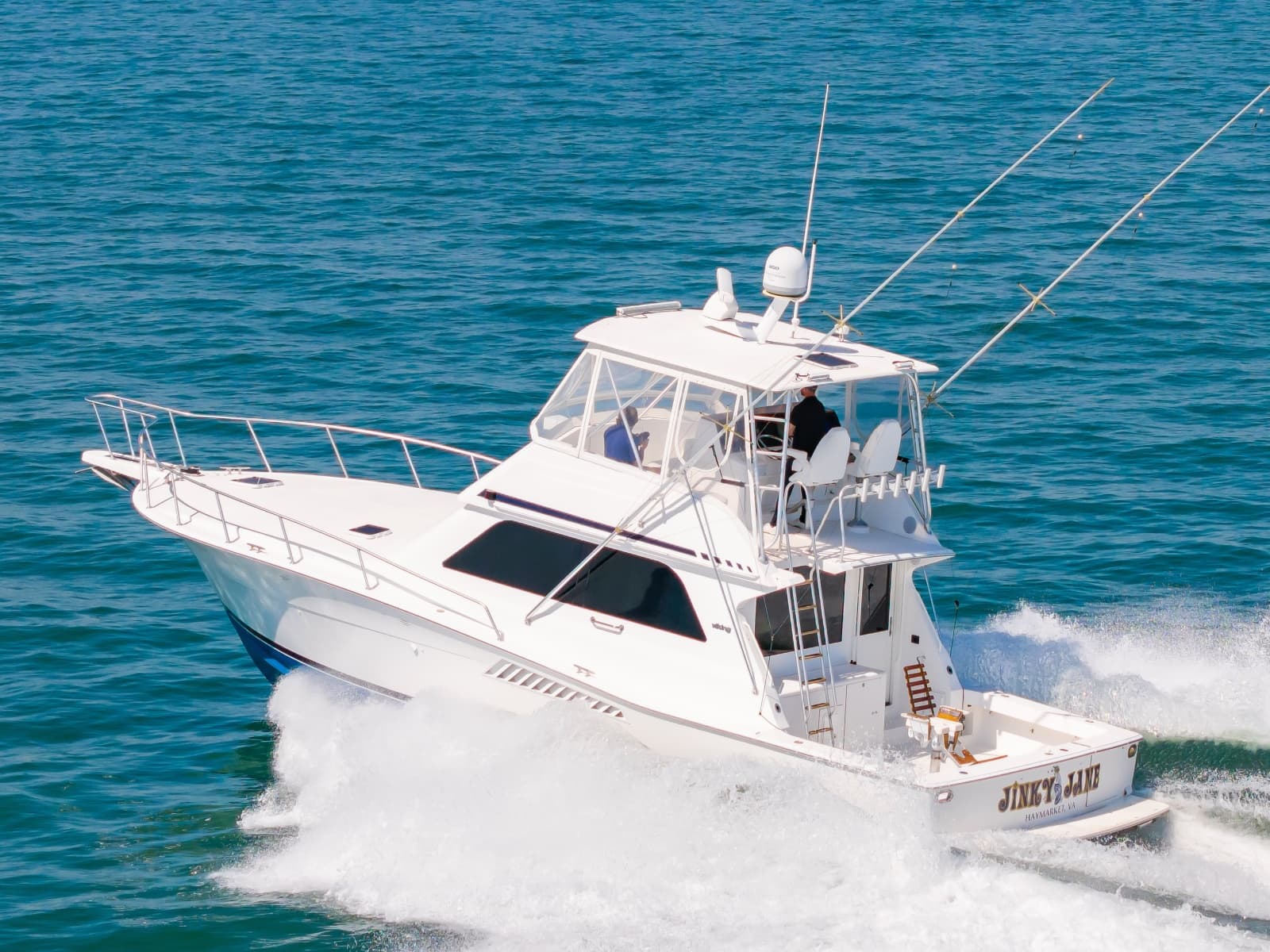 1998 Viking 47 Convertible - Photo 2