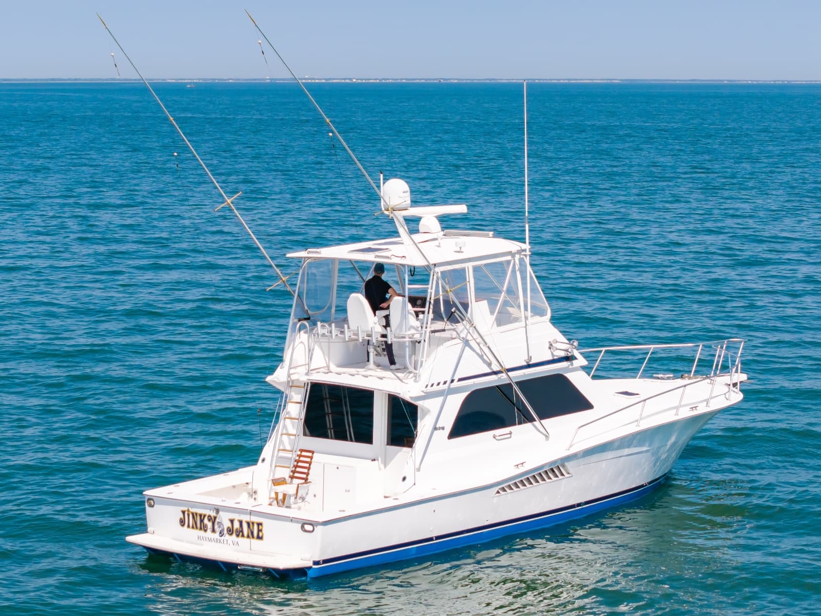 1998 Viking 47 Convertible - Photo 11