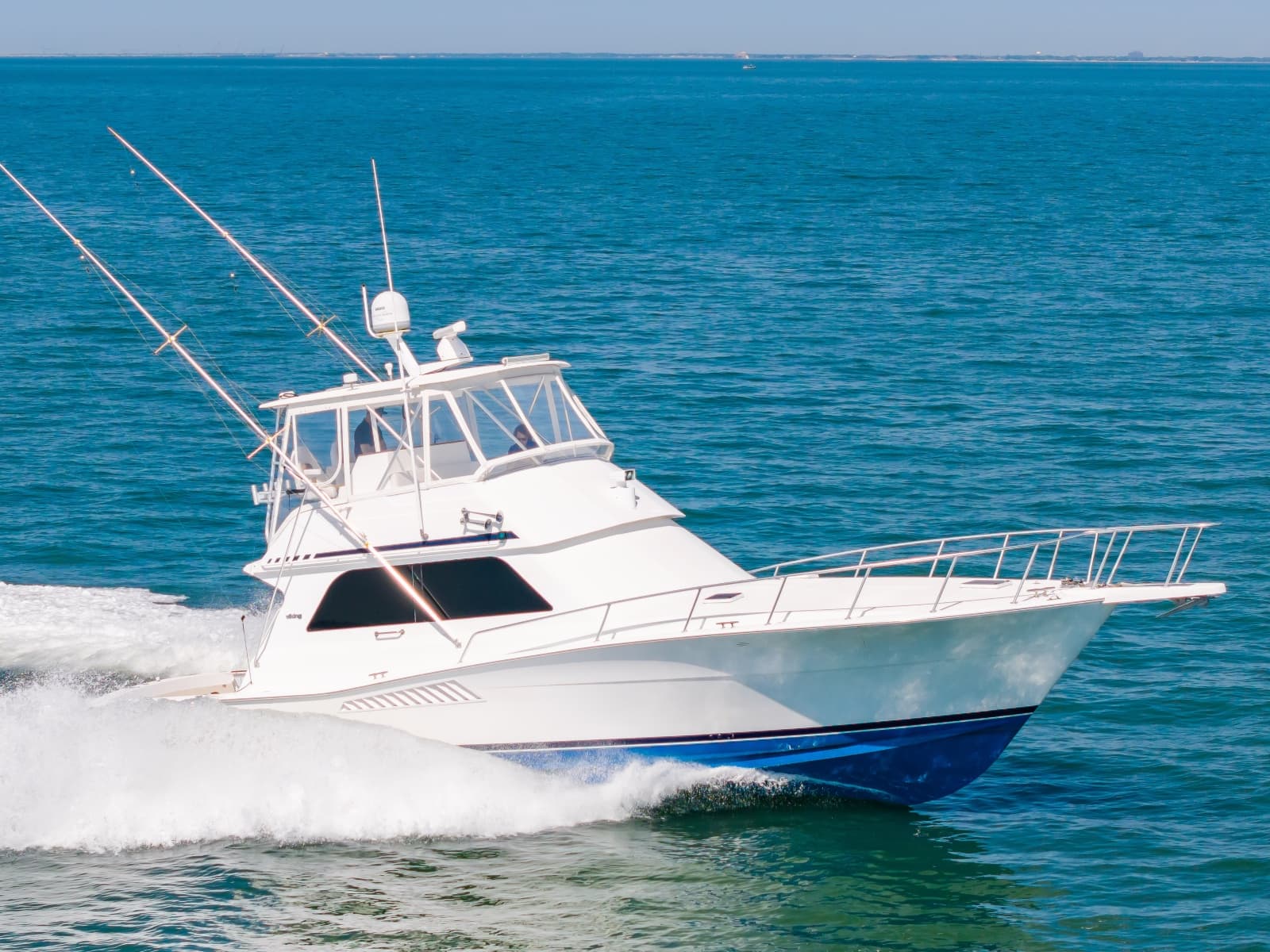 1998 Viking 47 Convertible - Photo 6