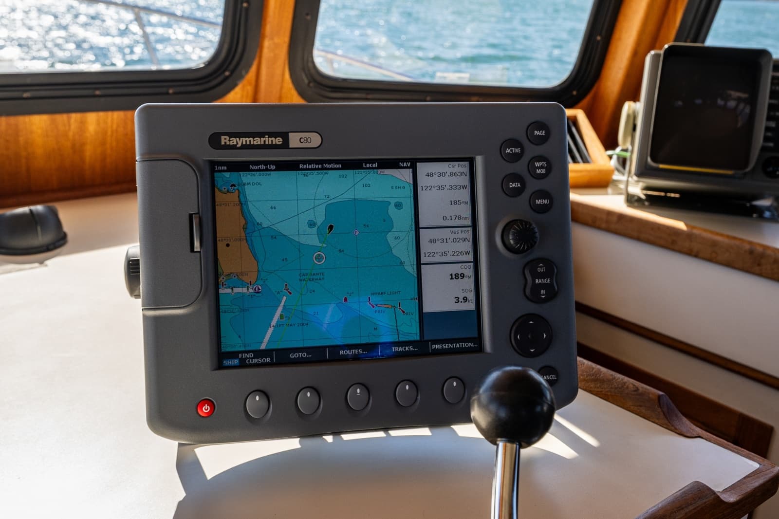 1999 Pacific Trawler 40