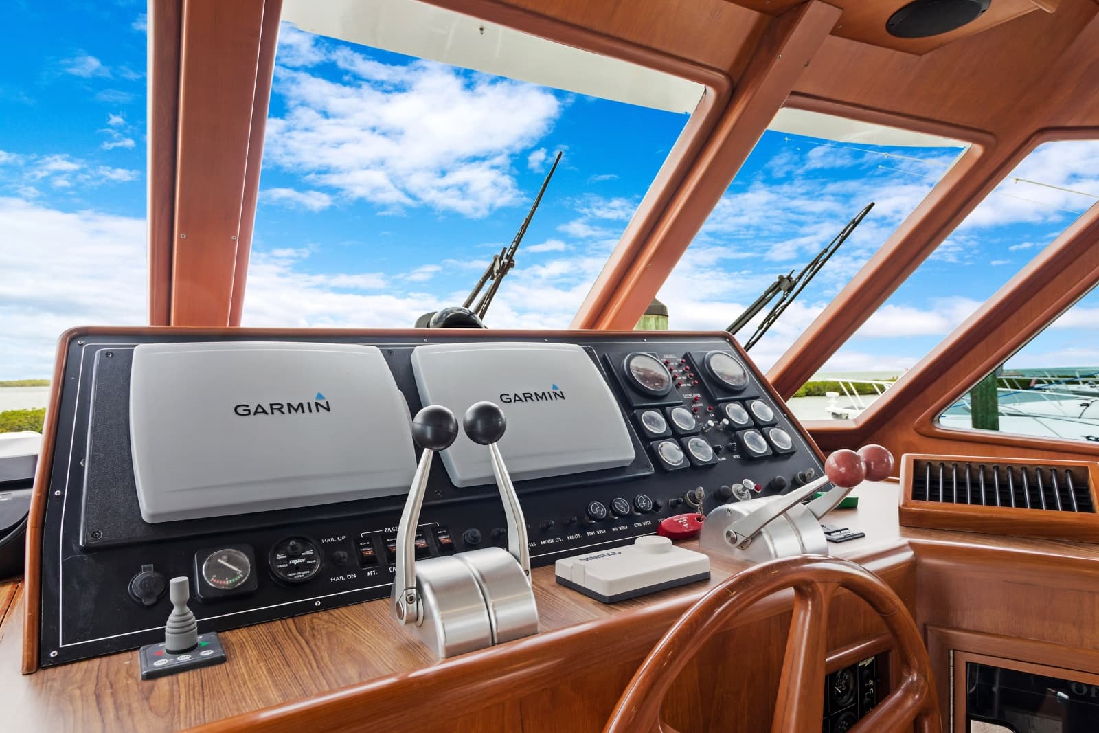 1999 Offshore Yachts 48 Pilothouse - Photo 15