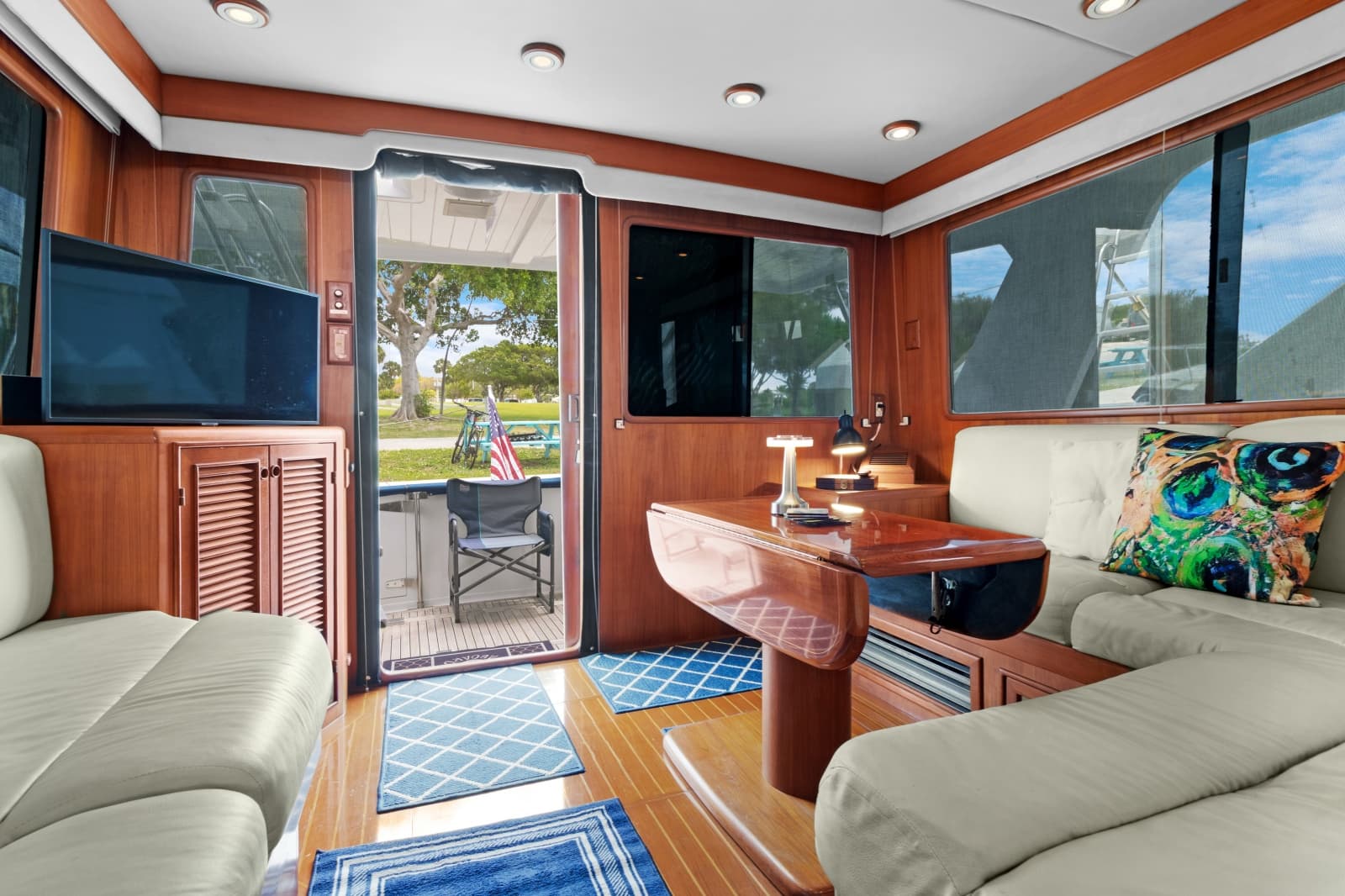 1999 Offshore Yachts 48 Pilothouse - Photo 19