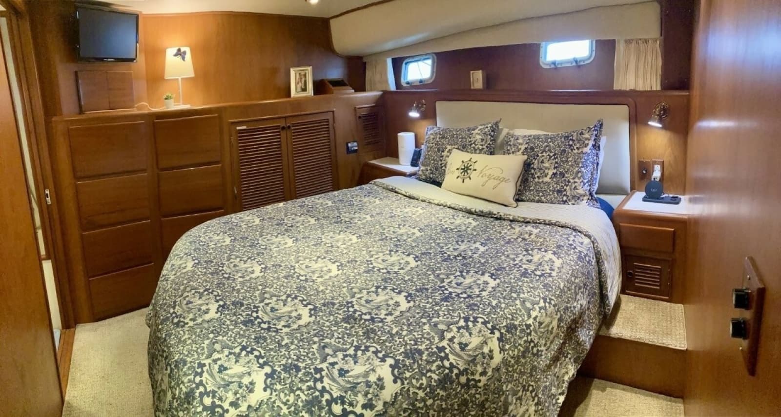 1999 Offshore Yachts 48 Pilothouse - Photo 24