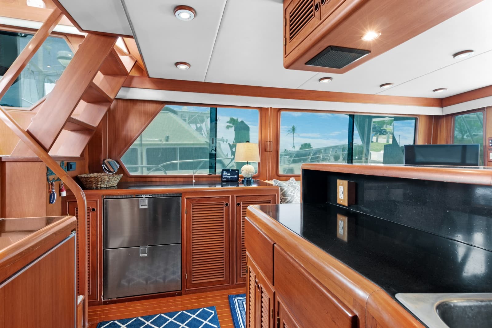 1999 Offshore Yachts 48 Pilothouse - Photo 21