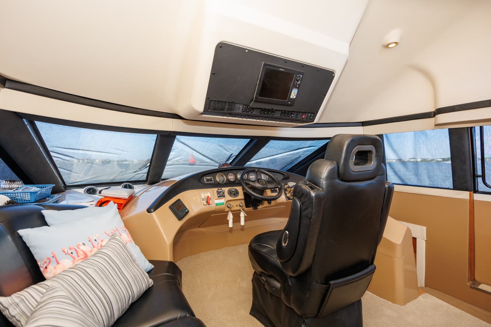 1999 Carver 530 Voyager - Photo 3