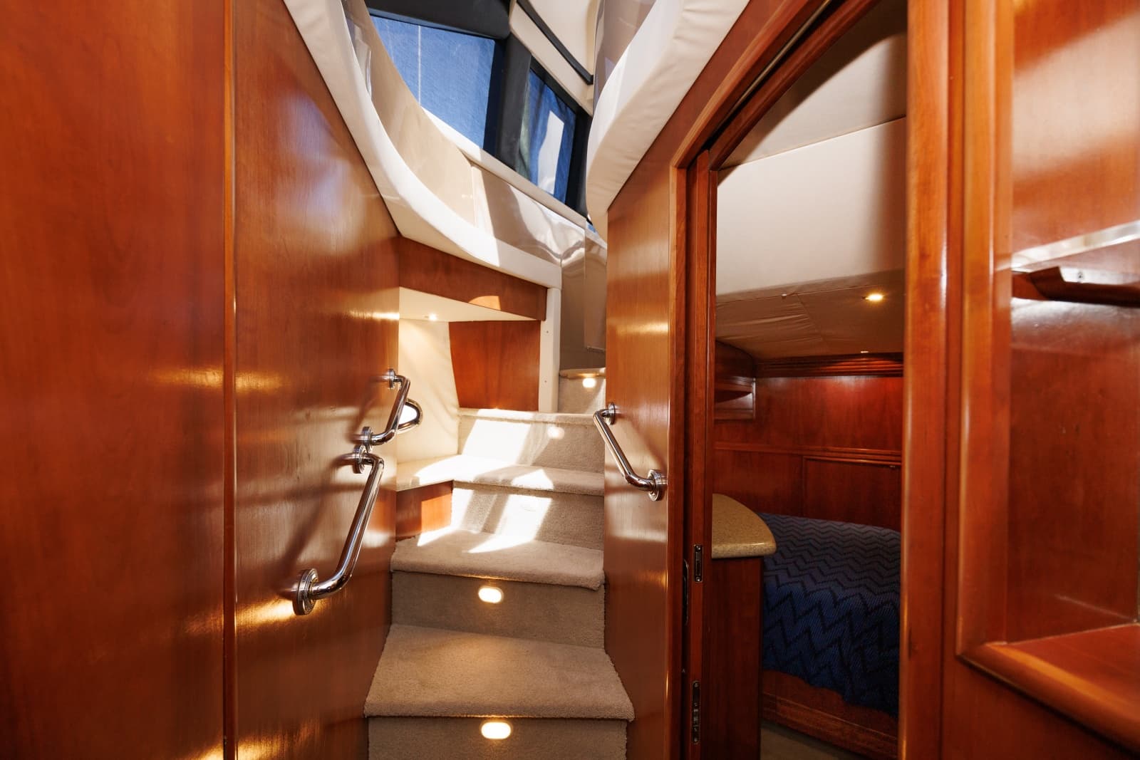 1999 Carver 530 Voyager - Photo 14