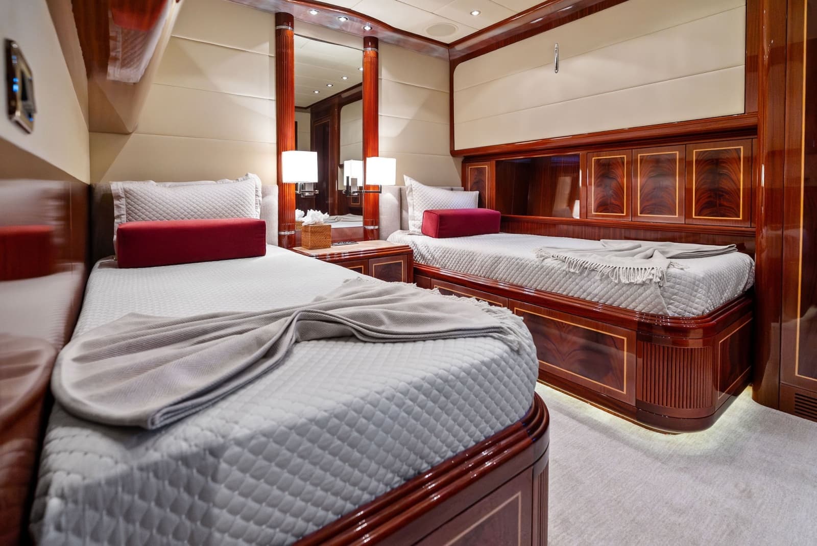 2005 Mangusta 130 - Photo 83