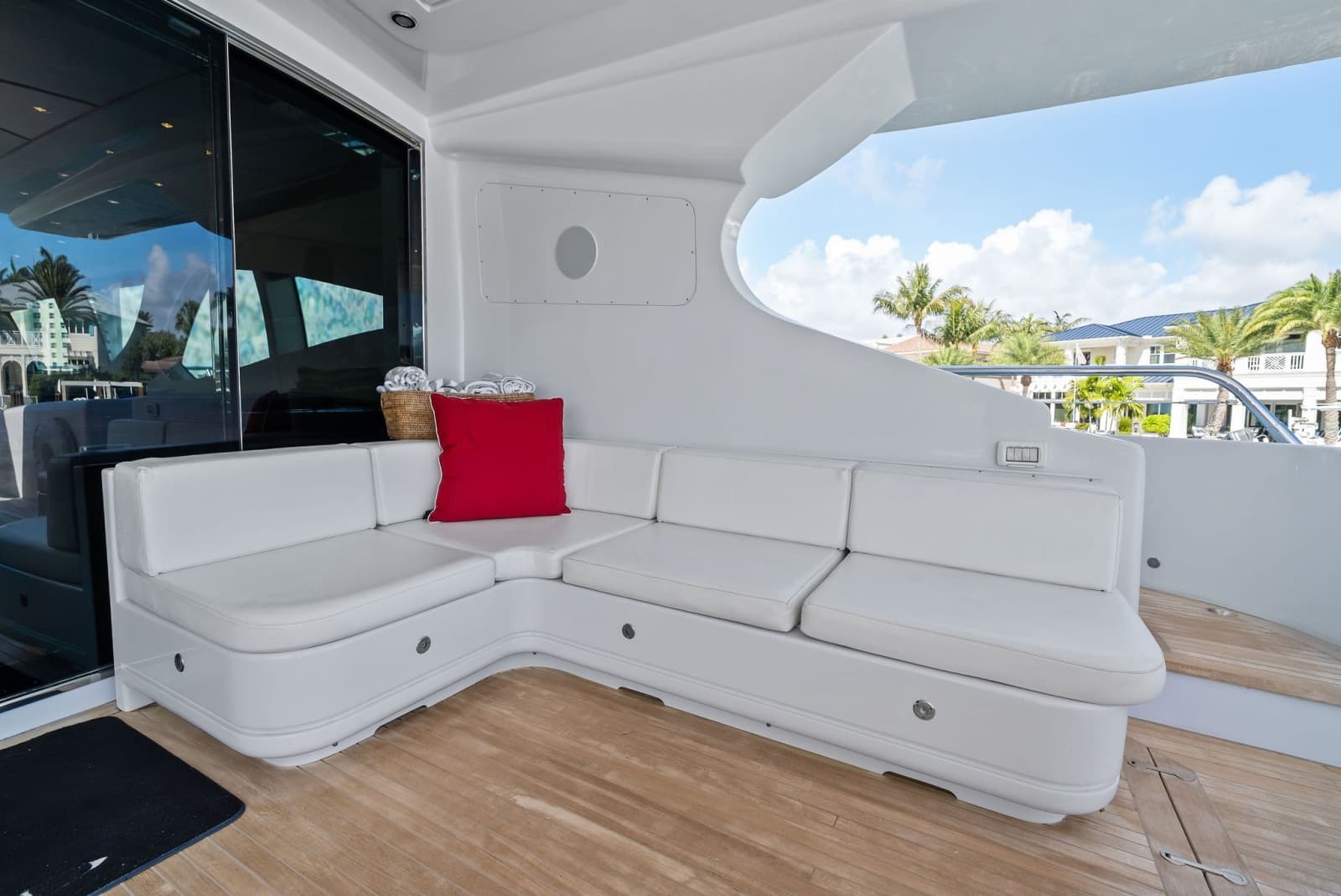 2005 Mangusta 130 - Photo 29