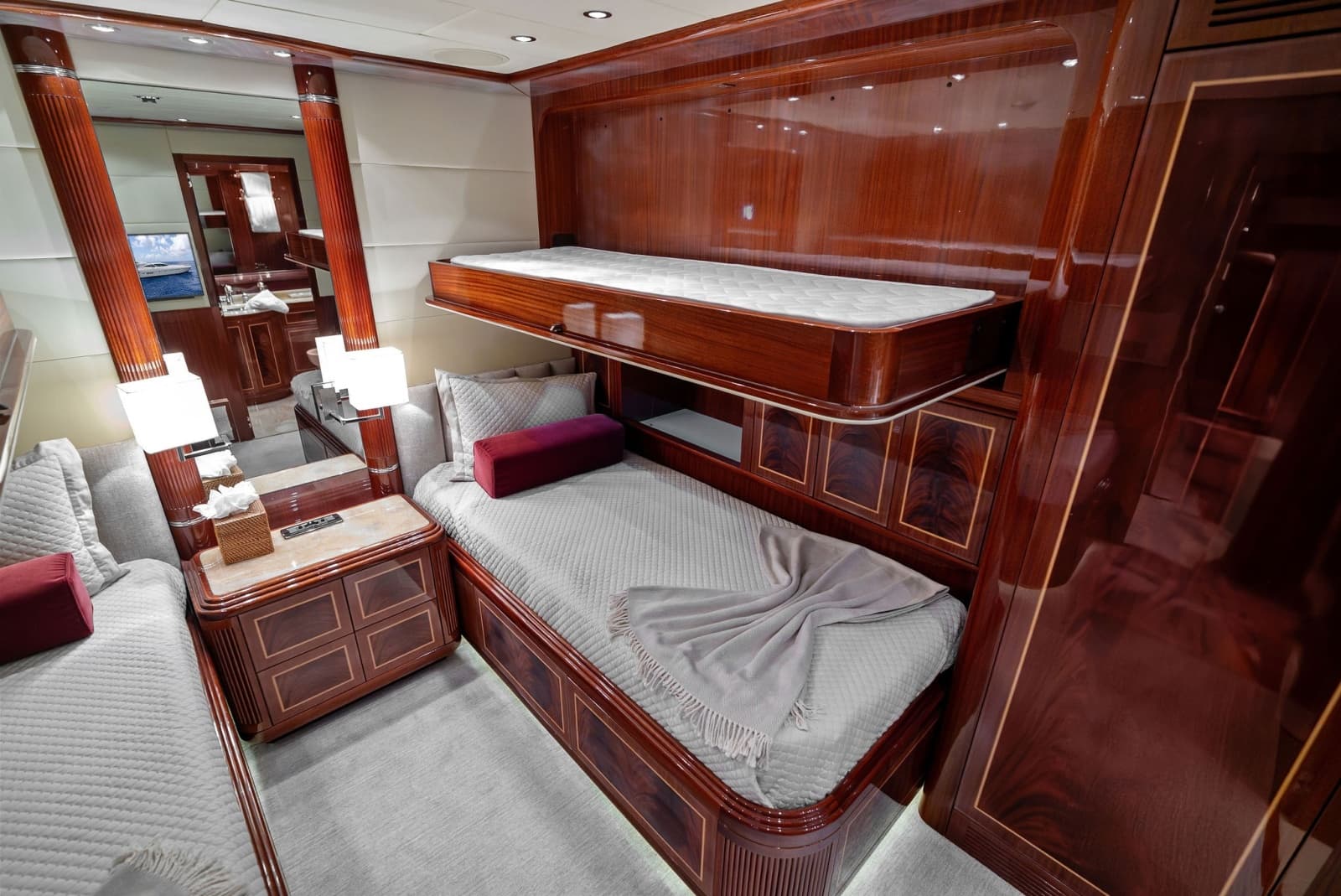 2005 Mangusta 130 - Photo 89