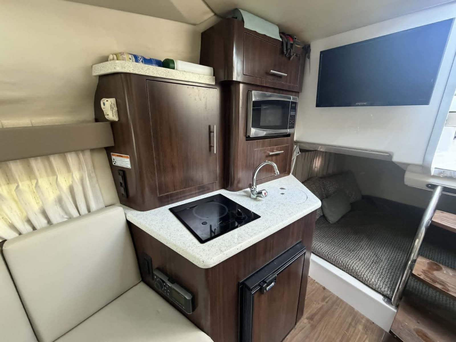 2016 Regal 28 Express