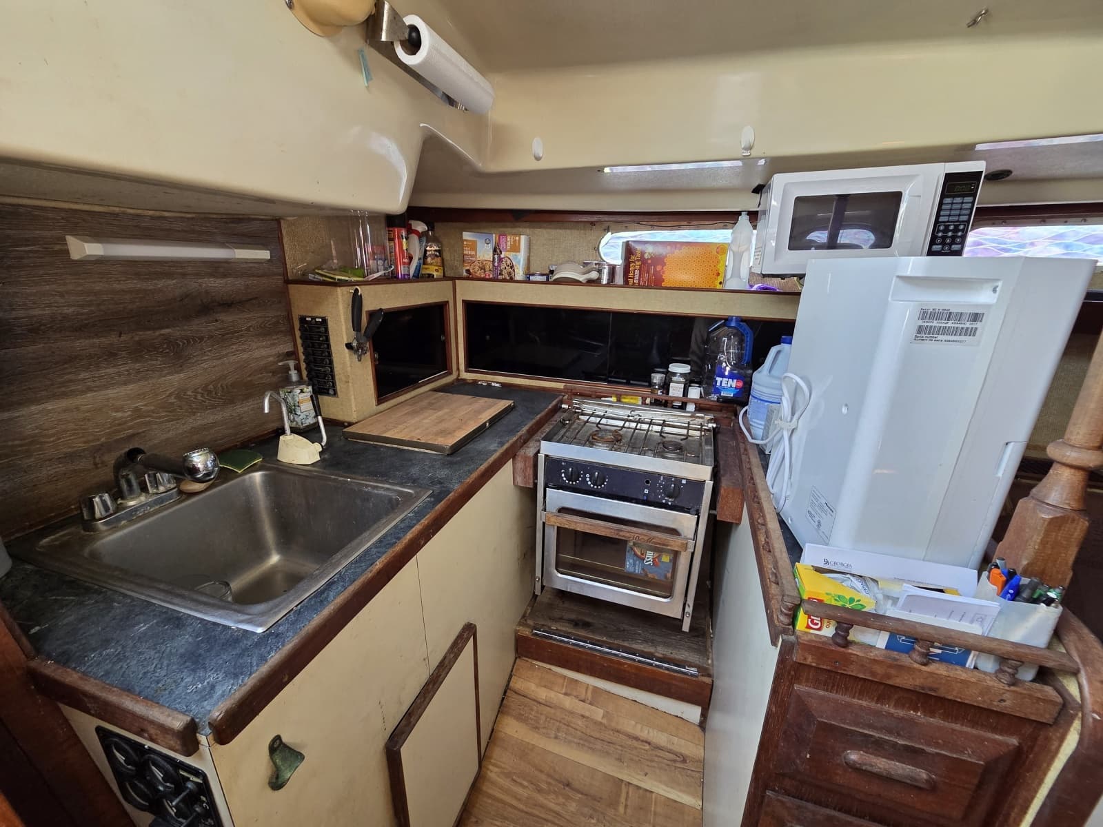 1976 Morgan Out Island 33