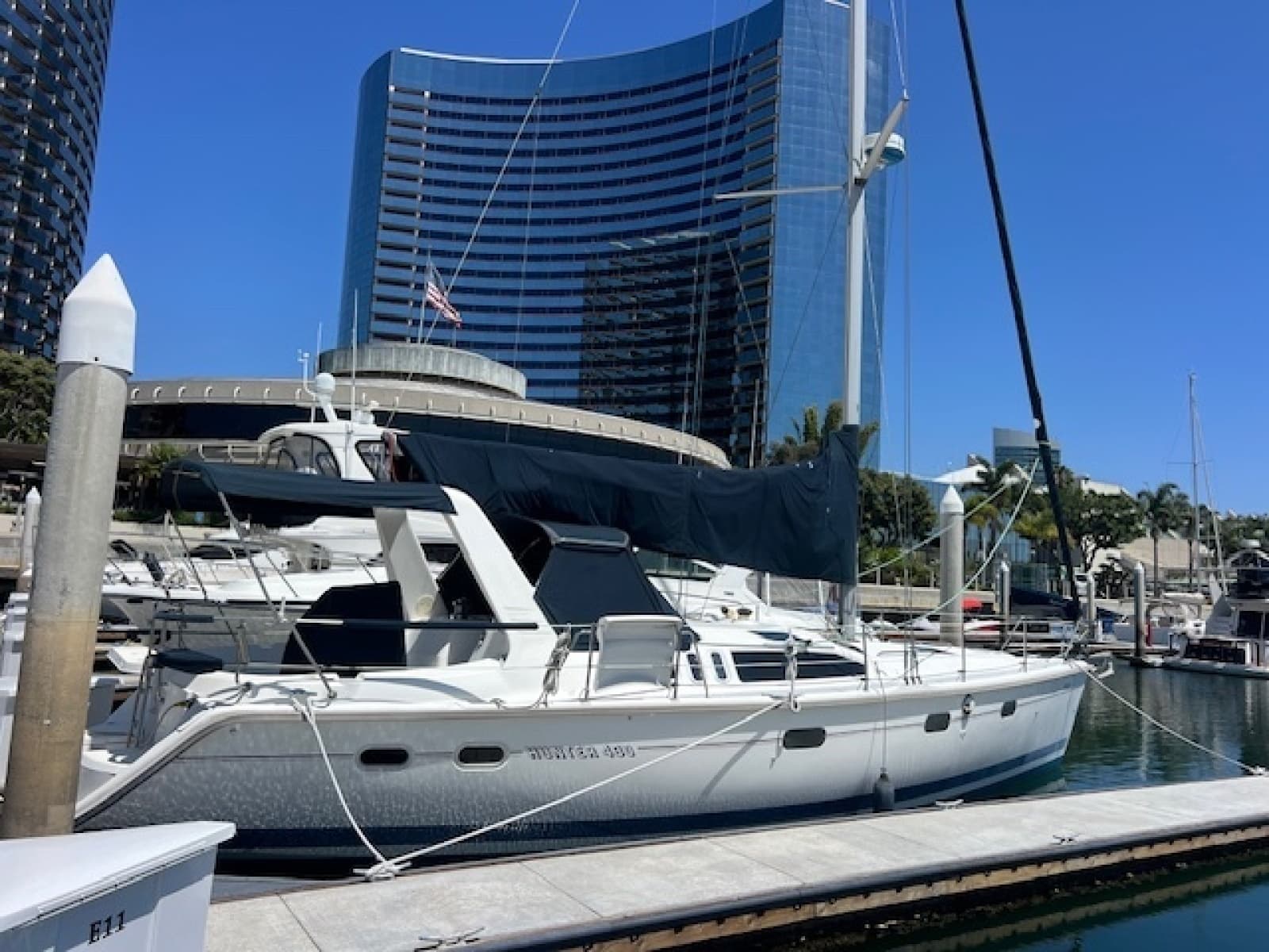 1997 Hunter 430 - Photo 6