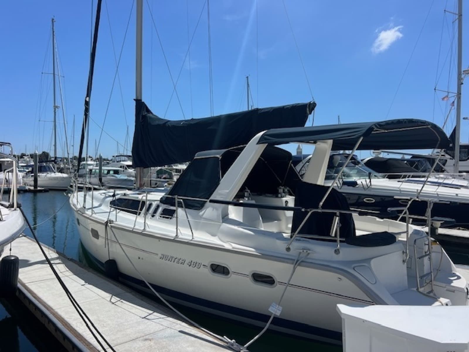 1997 Hunter 430 - Photo 1