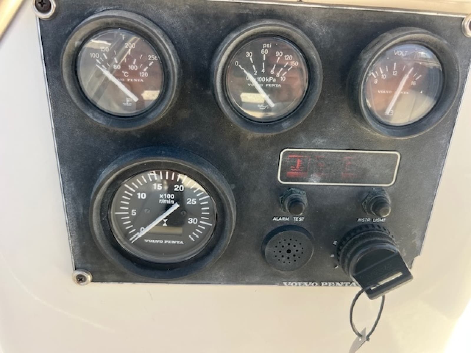 1997 Hunter 430 - Photo 10