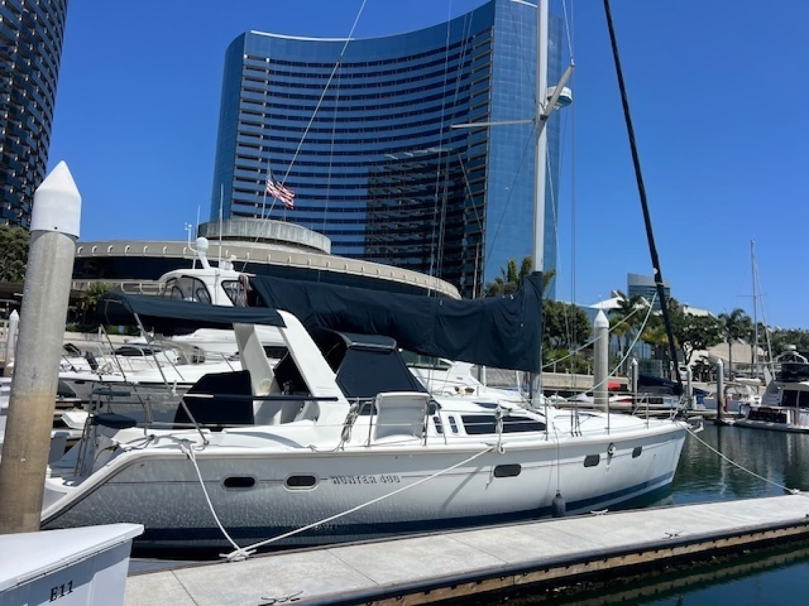 1997 Hunter 430 - Photo 5