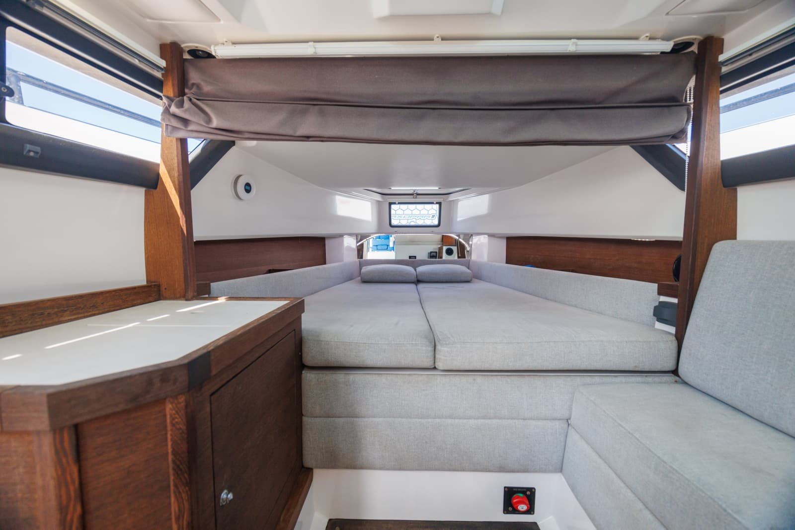 2019 Axopar 37 Sun Top