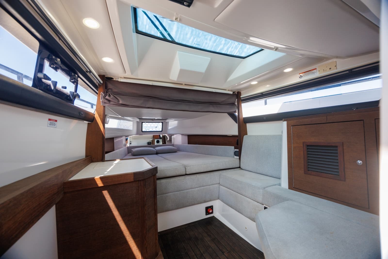 2019 Axopar 37 Sun Top