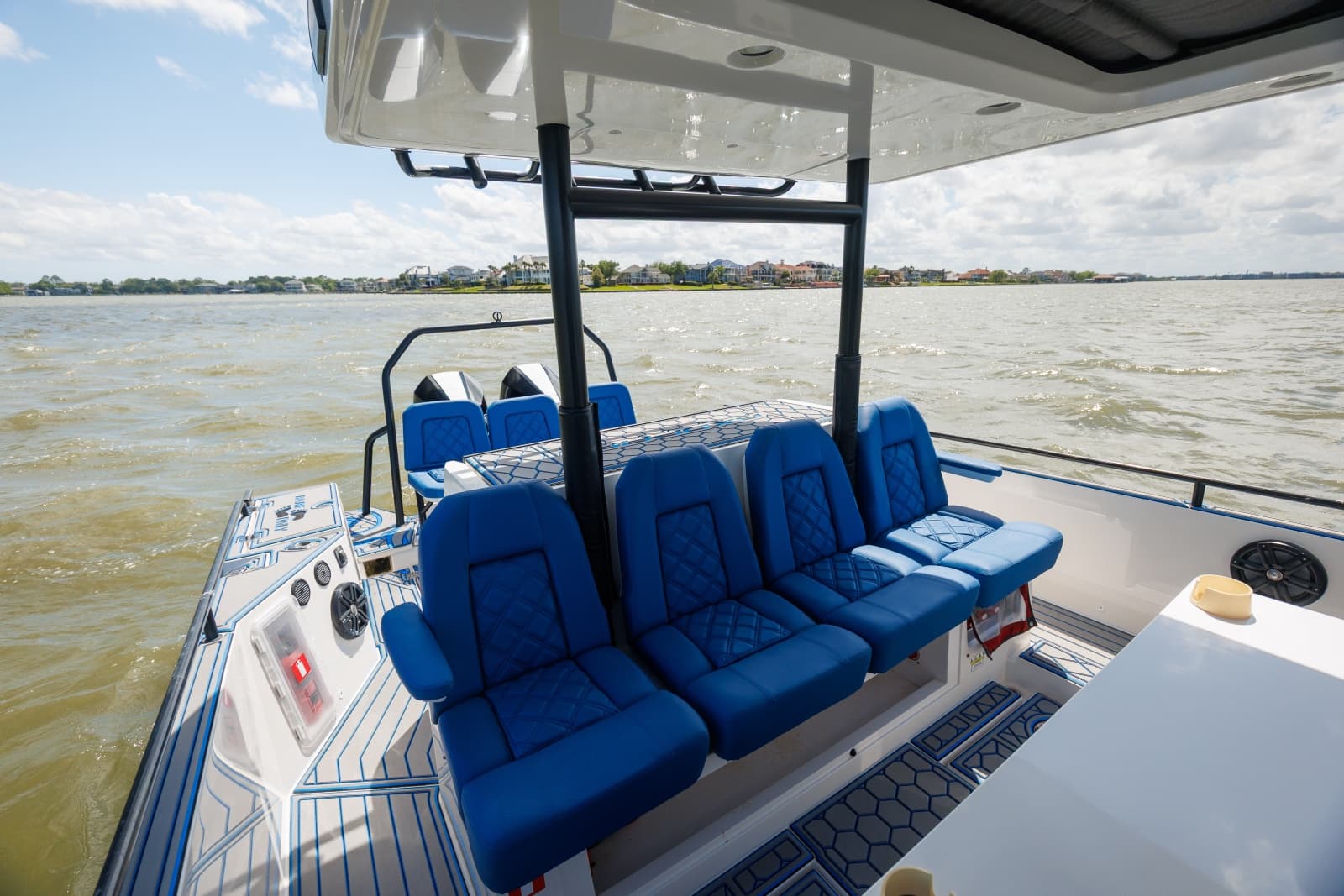 2019 Axopar 37 Sun Top