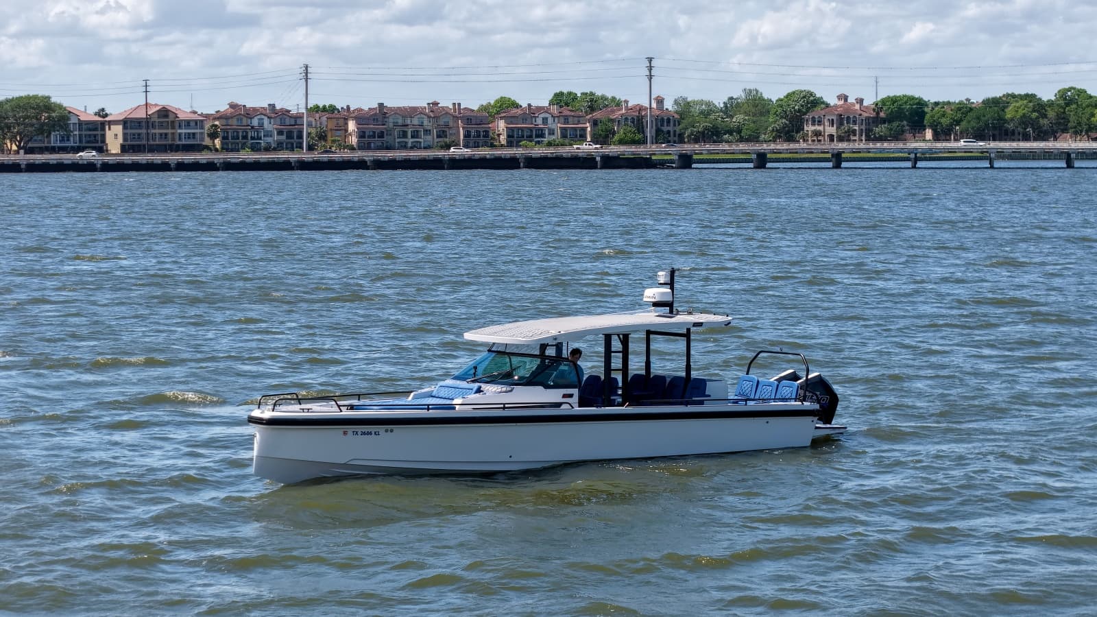 2019 Axopar 37 Sun Top