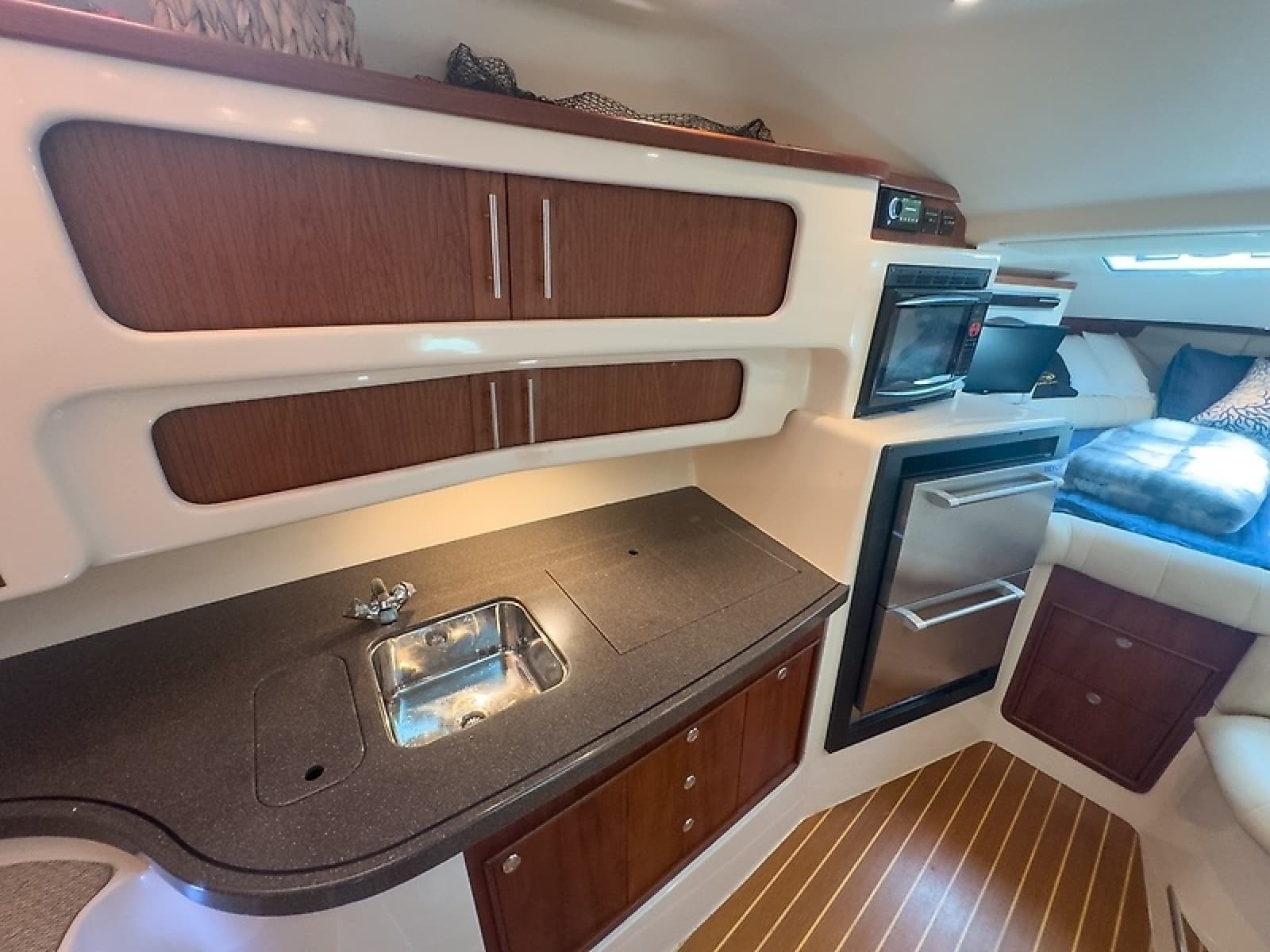2007 Grady-White 360 Express - Photo 47