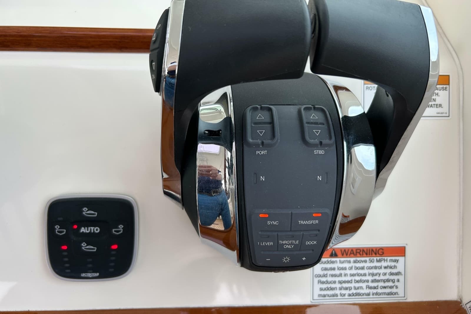 2020 Hunt Yachts Surfhunter 32