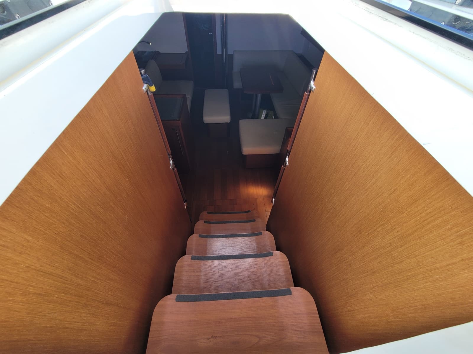 2015 Beneteau Oceanis 45