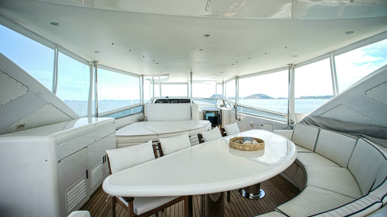 2005 Falcon Falcon 102 Flybridge