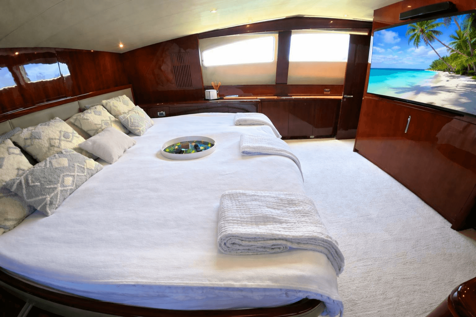 2005 Falcon Falcon 102 Flybridge - Photo 12