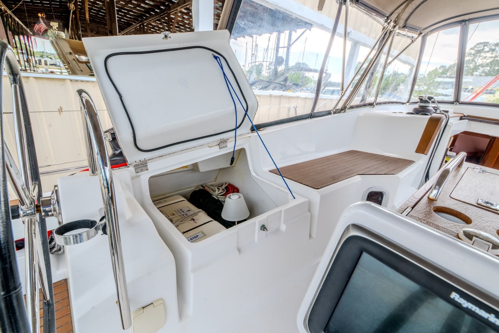 2015 Jeanneau 41 DS - Photo 10