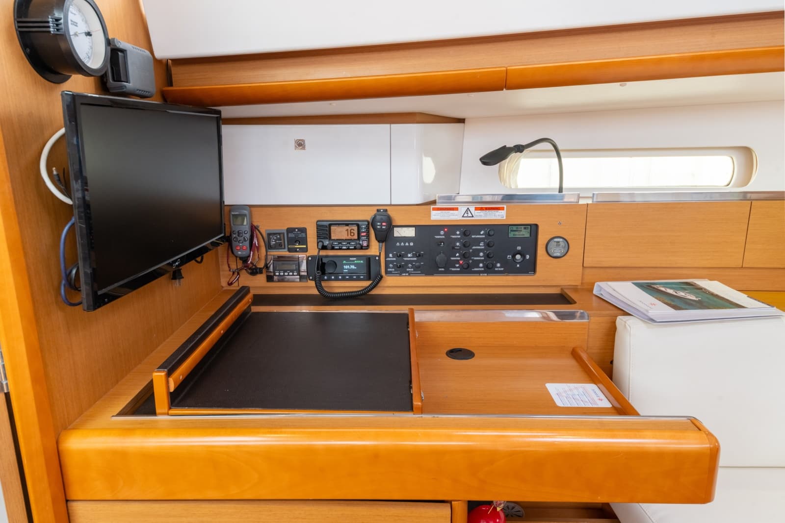 2015 Jeanneau 41 DS - Photo 30