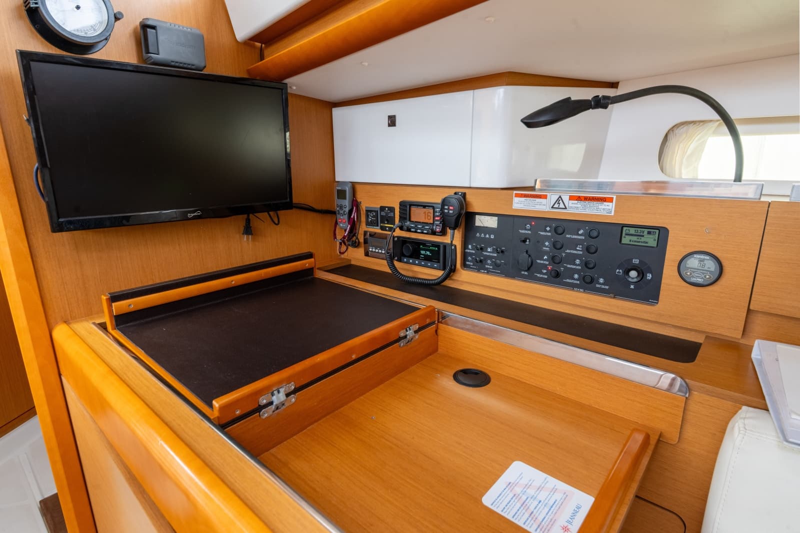 2015 Jeanneau 41 DS - Photo 32