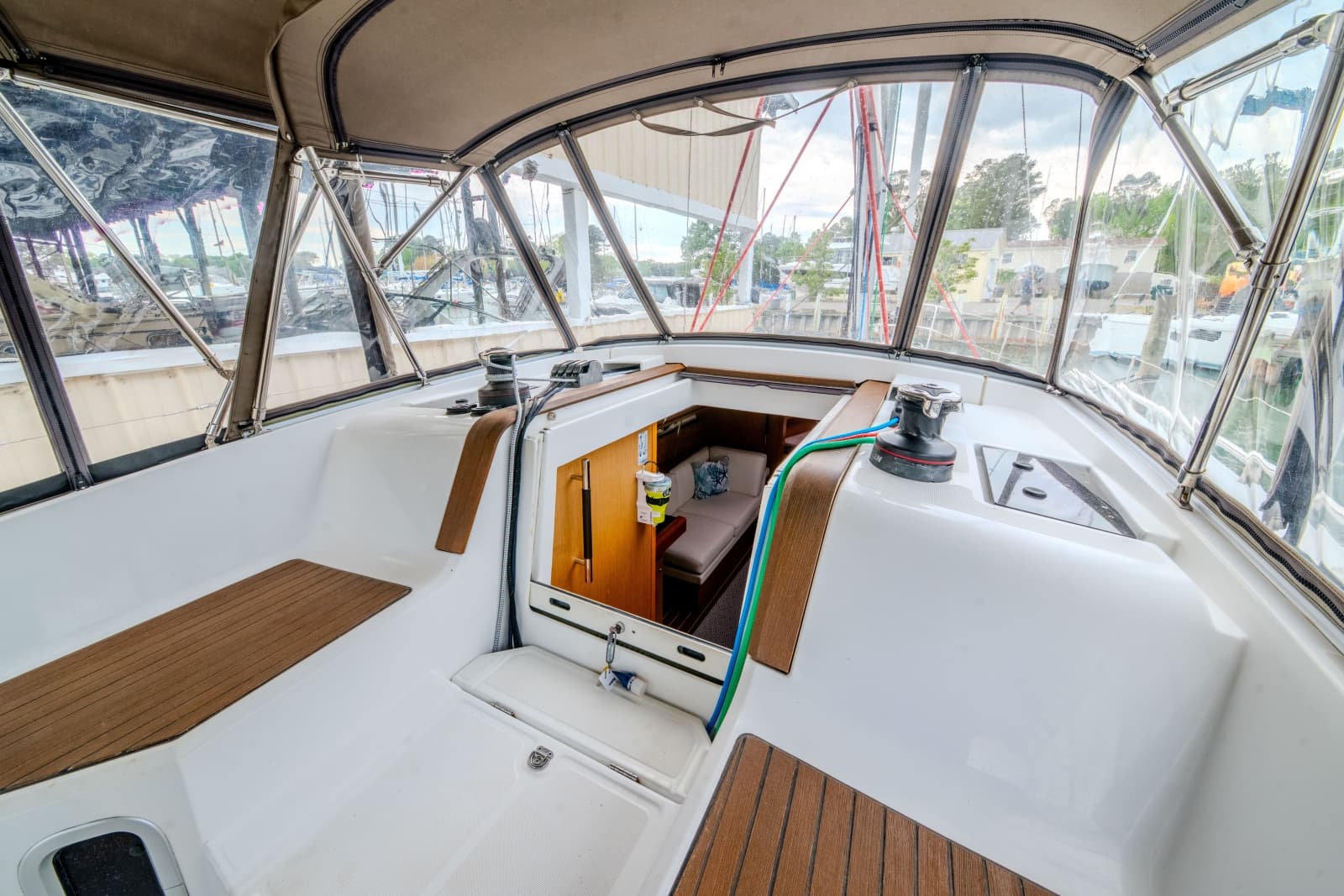 2015 Jeanneau 41 DS - Photo 9