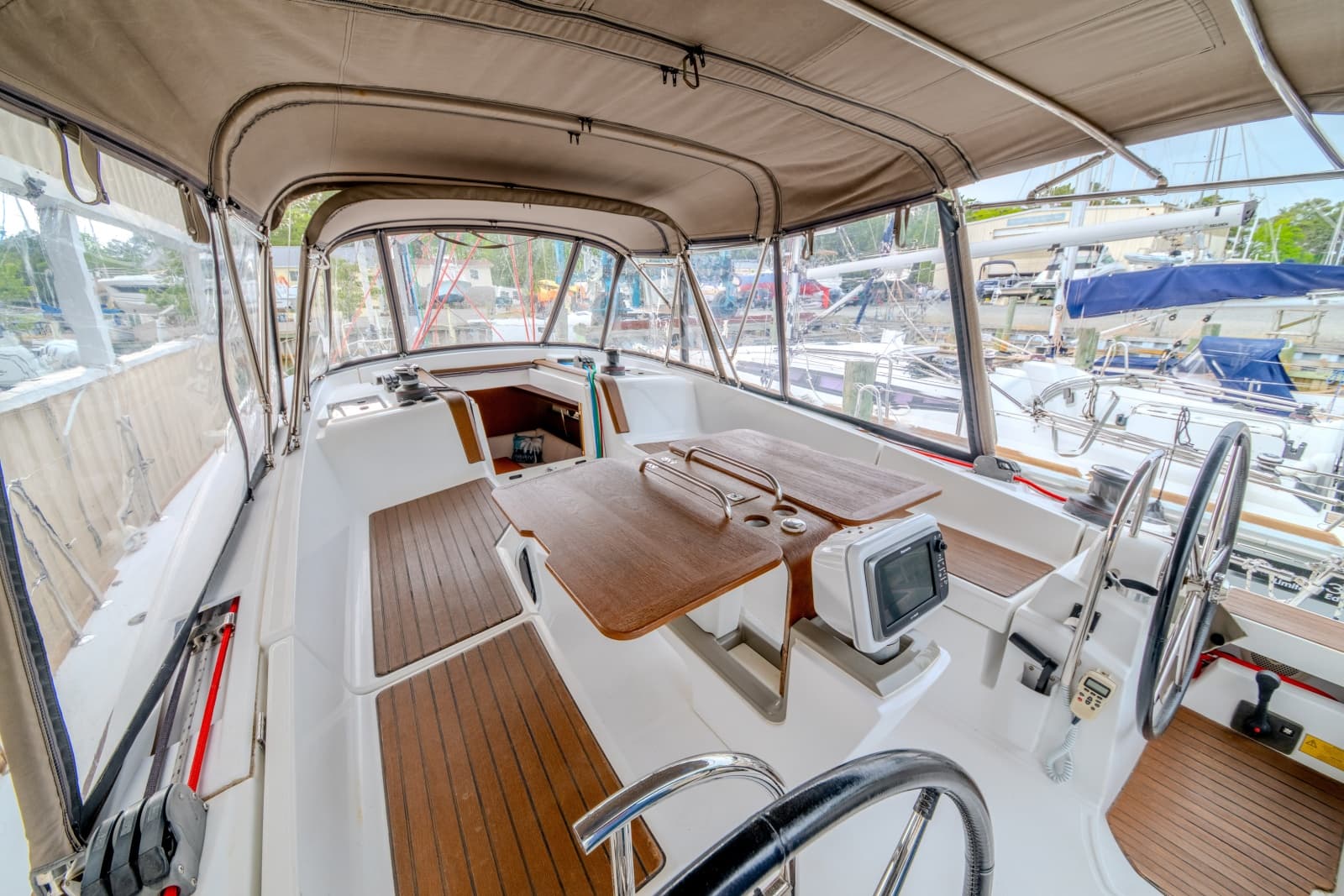 2015 Jeanneau 41 DS - Photo 13