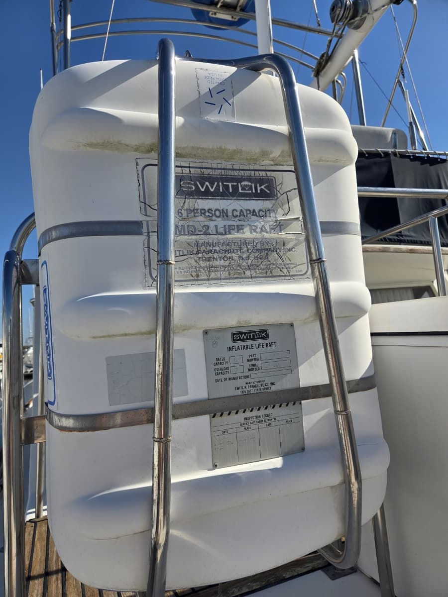 1989 Grand Banks Classic 46