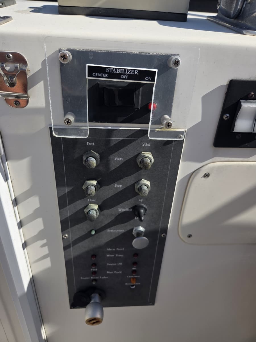 1989 Grand Banks Classic 46