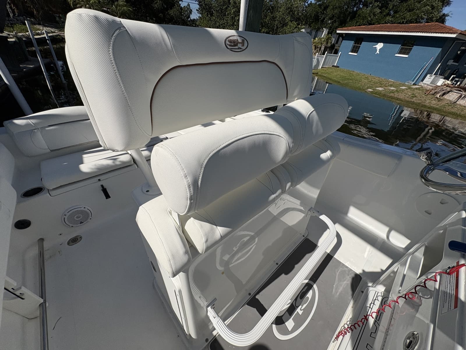 2018 Sea Hunt 225 Ultra