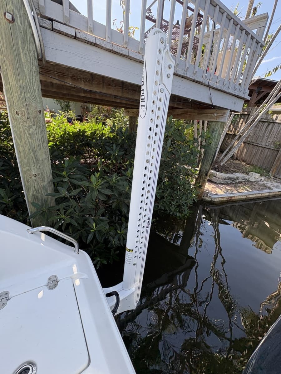 2018 Sea Hunt 225 Ultra