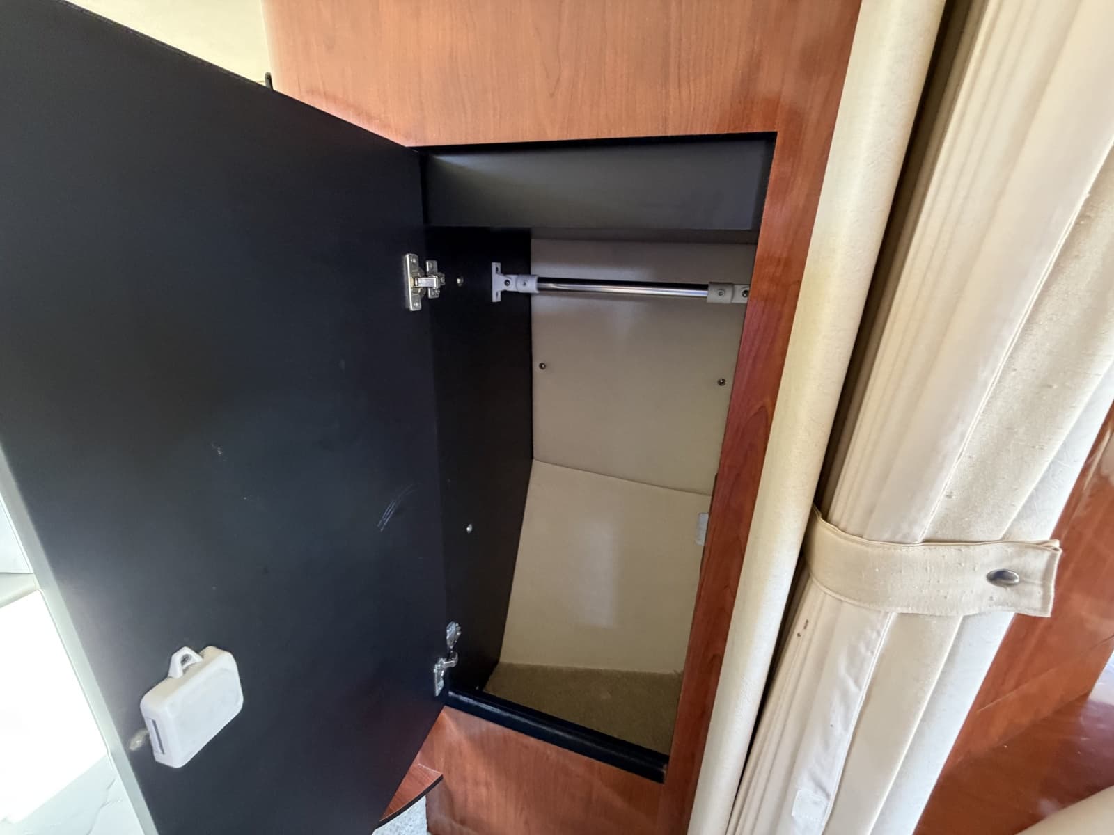 2006 Sea Ray 320 Sundancer