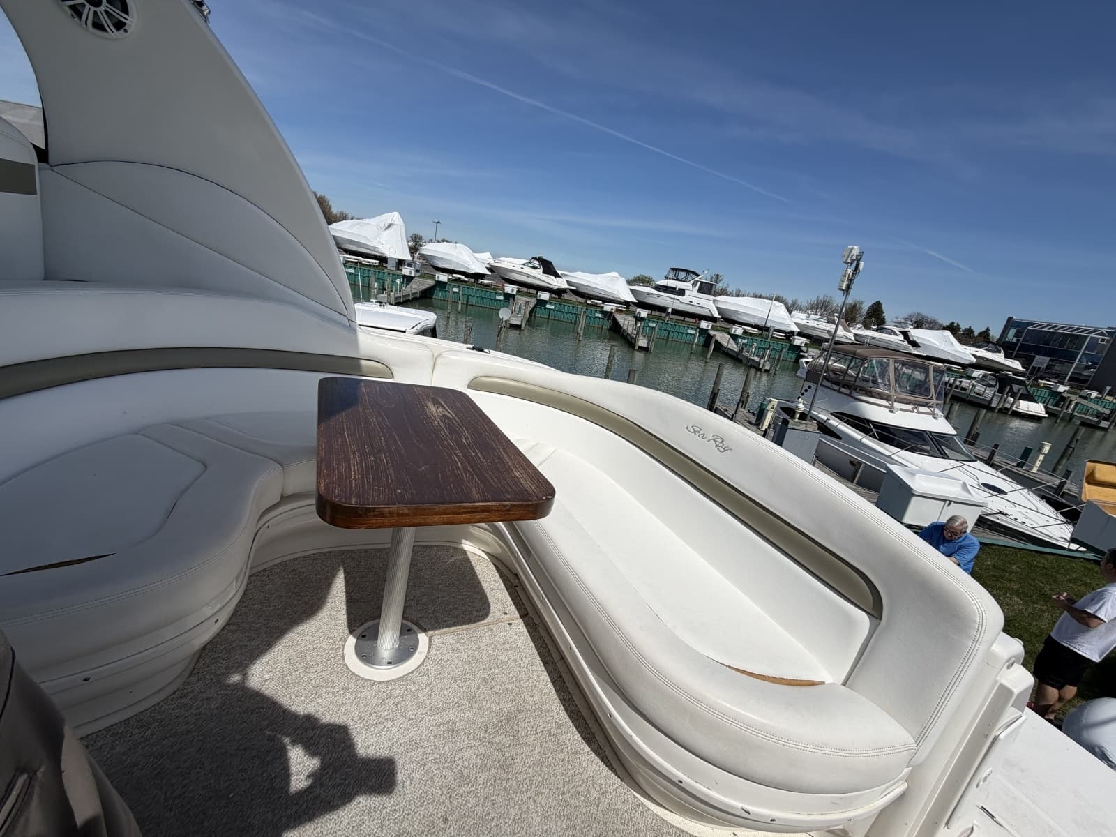 2006 Sea Ray 320 Sundancer