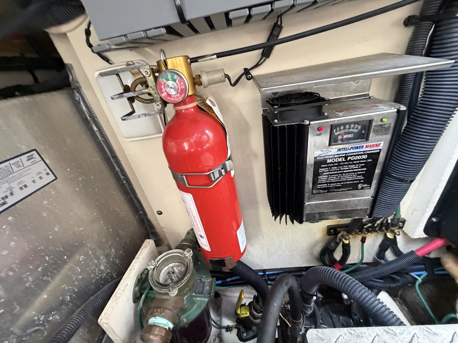 2006 Sea Ray 320 Sundancer