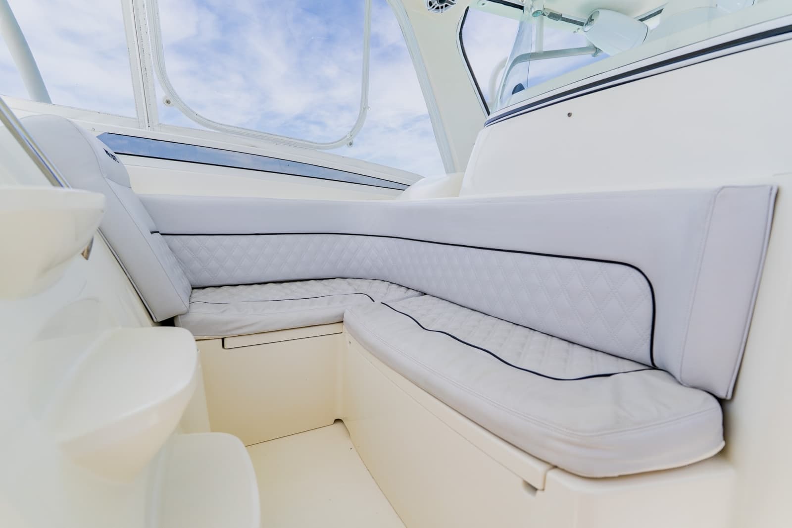 2008 Hydra-Sports 3500 VX