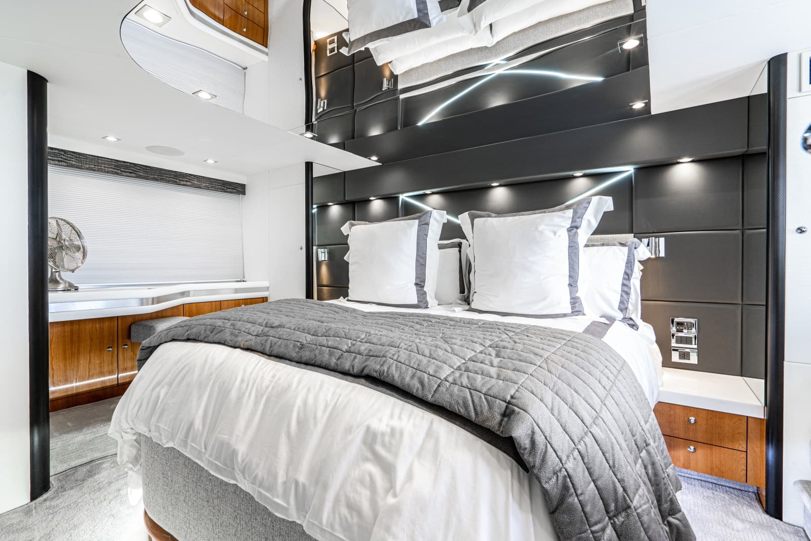 2005 Sunseeker 68 Predator