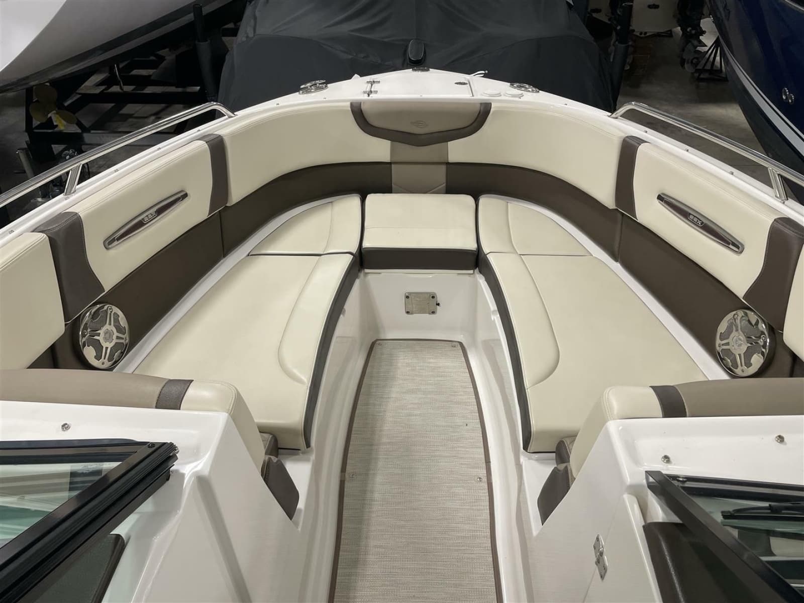2019 Chaparral 297 SSX