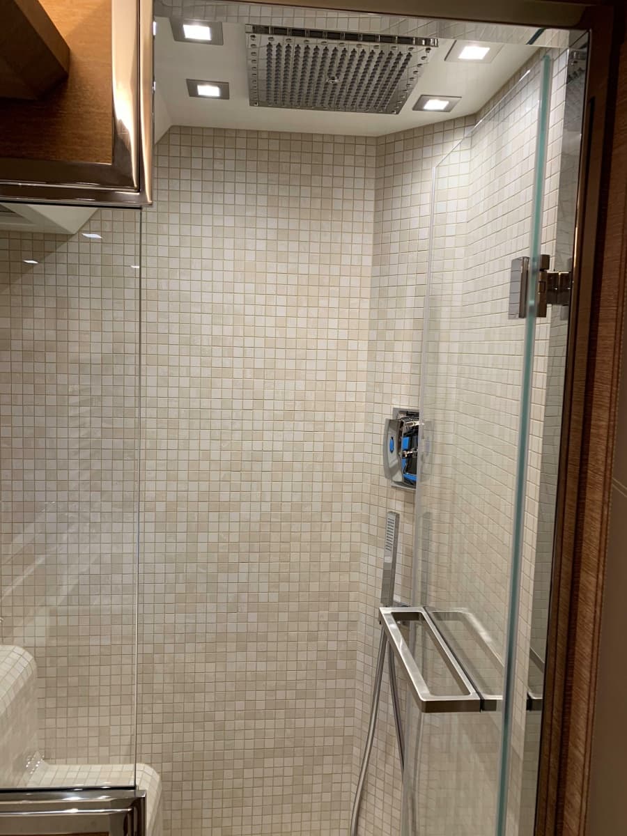 2018 Monte Carlo Yachts MCY 65