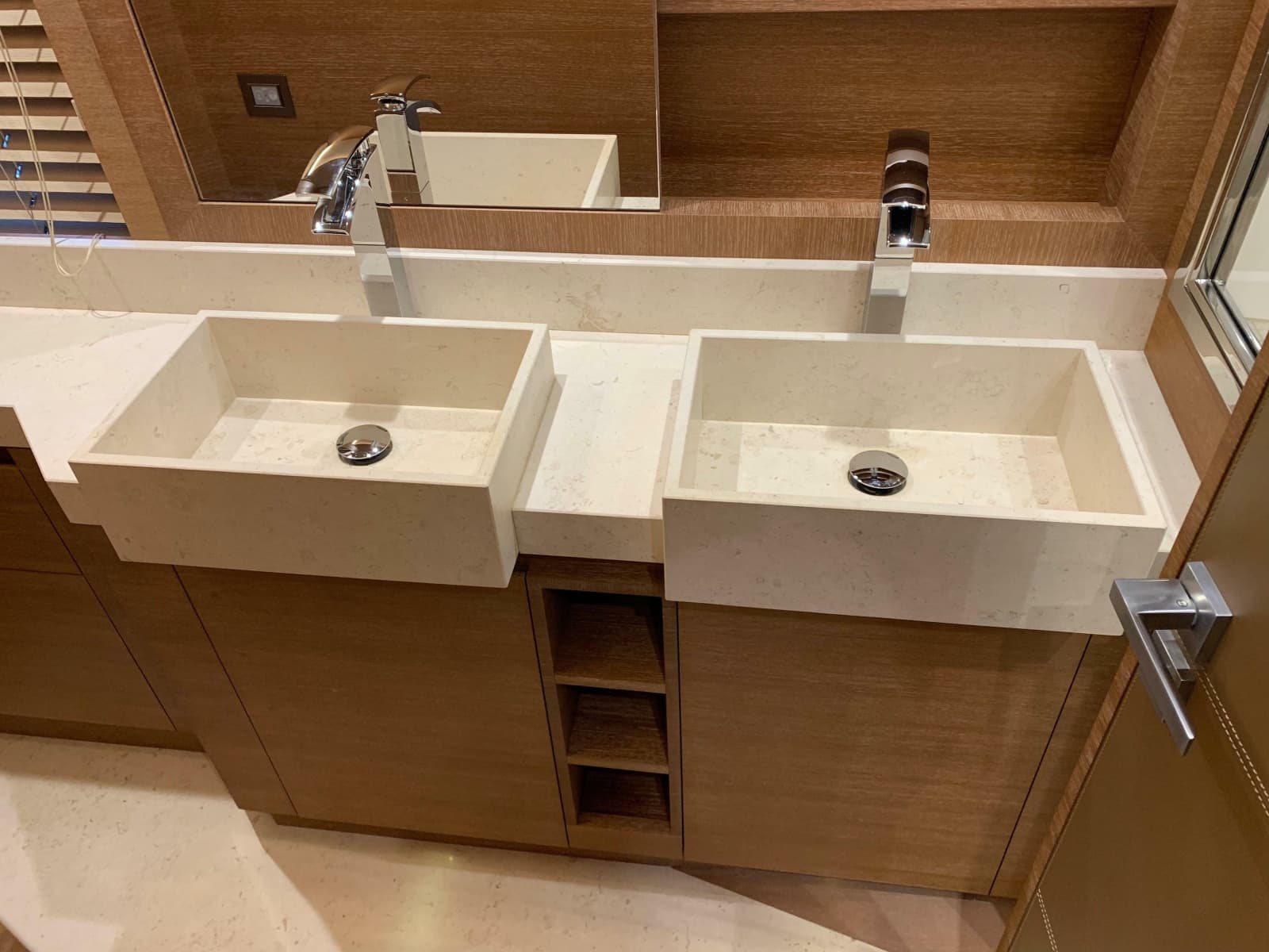 2018 Monte Carlo Yachts MCY 65