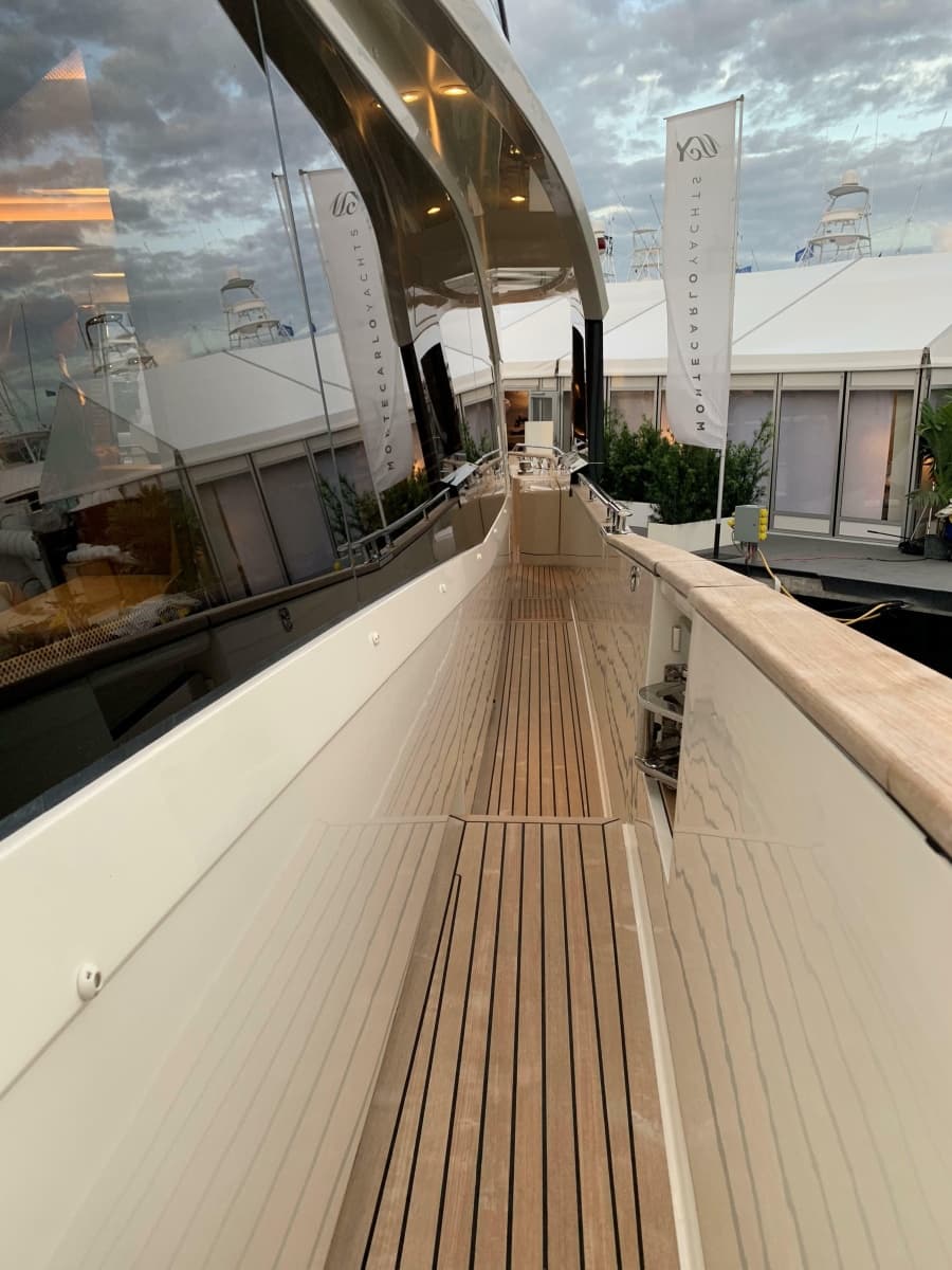 2018 Monte Carlo Yachts MCY 65