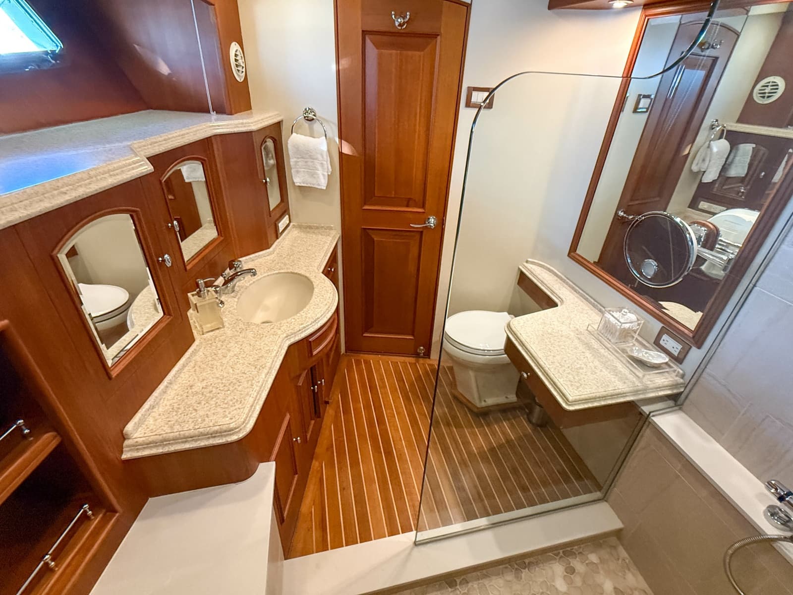 2003 Grand Banks 64 Aleutian RP