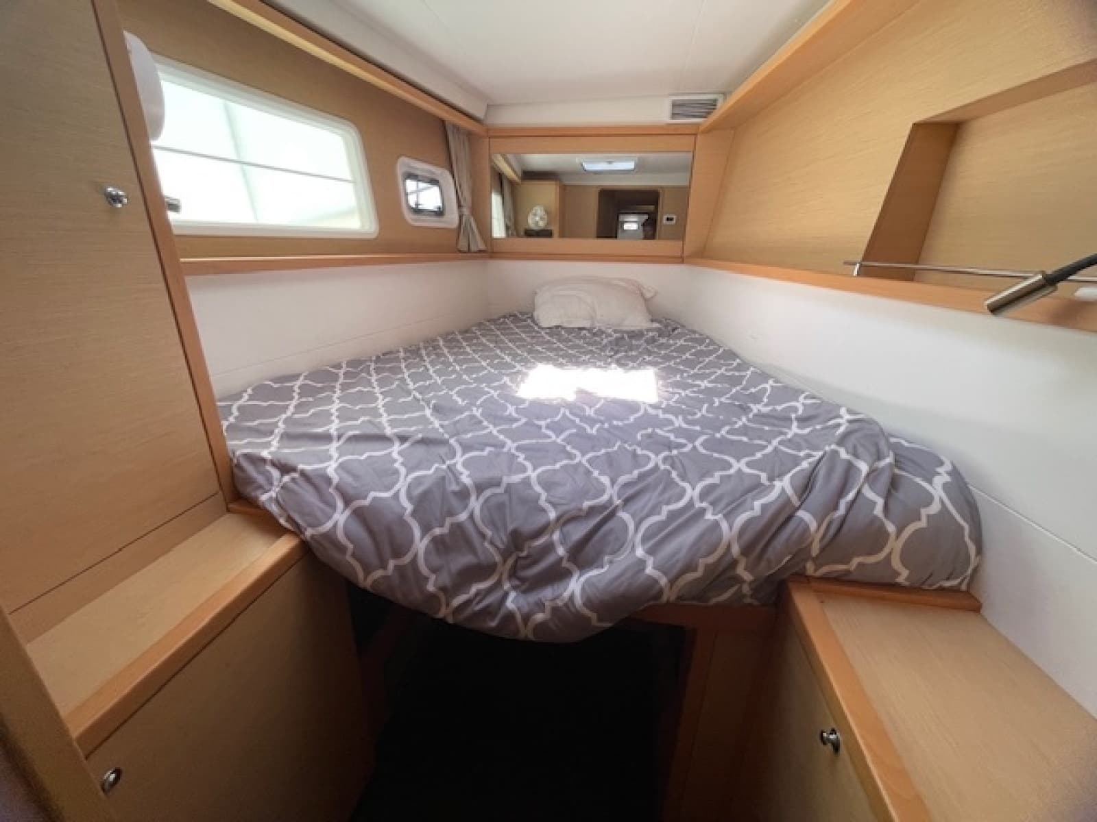 2016 Lagoon 450F - Photo 26